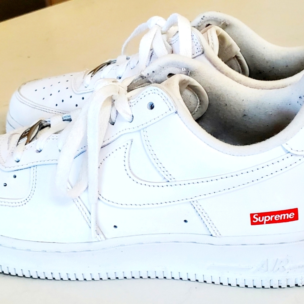Nike Supreme Air Force 1